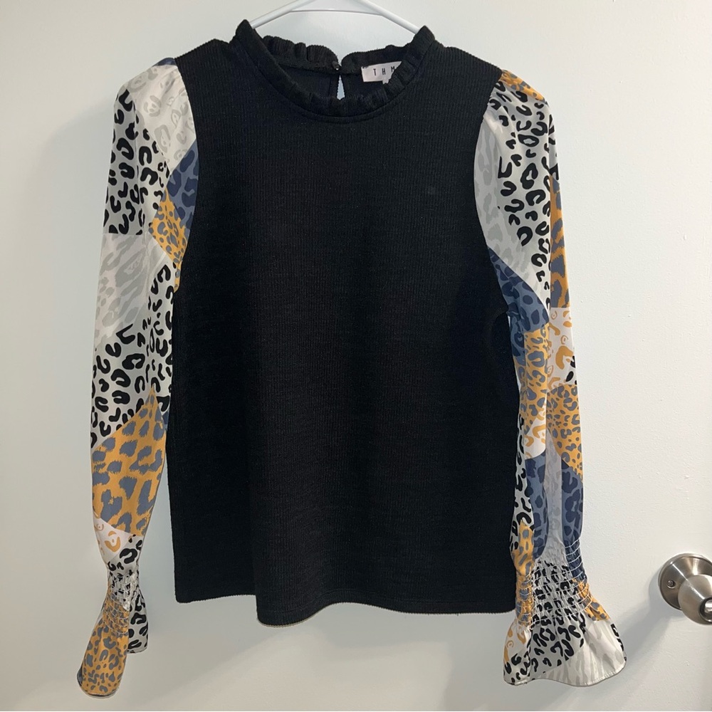 THML Leopard Sleeve Top